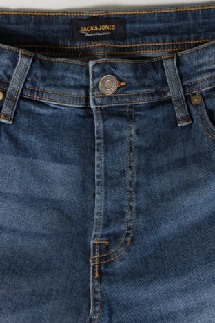 Pantaloni scurți de bărbați Jack & Jones, Mărime L, Culoare Albastru, Preț 148,36 Lei