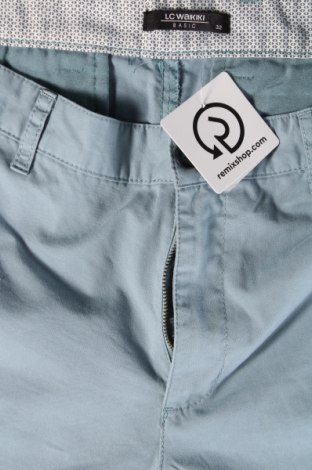 Pantaloni scurți de bărbați LC Waikiki, Mărime M, Culoare Albastru, Preț 89,29 Lei