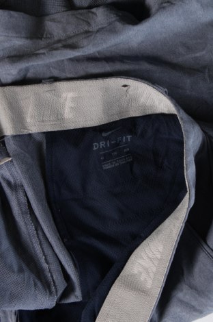 Pantaloni scurți de bărbați Nike, Mărime XXL, Culoare Gri, Preț 95,06 Lei