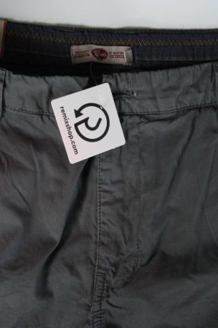 Мъжки къс панталон Petrol Industries, Размер XL, Цвят Сив, Цена 62,00 лв.