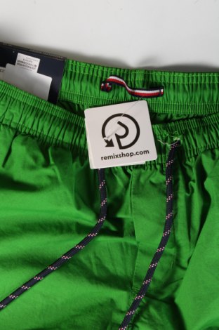 Pantaloni scurți de bărbați Tommy Hilfiger, Mărime M, Culoare Verde, Preț 542,76 Lei