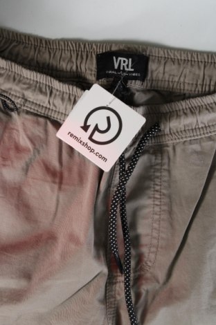 Herren Shorts Viral Vibes, Größe L, Farbe Beige, Preis 17,58 €