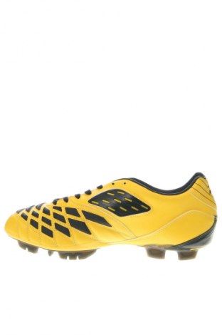 Мъжки обувки Mizuno, Размер 44, Цвят Жълт, Цена 141,00 лв.
