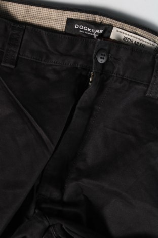 Pantaloni de bărbați Dockers, Mărime L, Culoare Negru, Preț 203,95 Lei