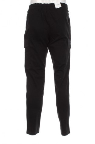 Pantaloni de bărbați Jack & Jones, Mărime L, Culoare Negru, Preț 162,83 Lei
