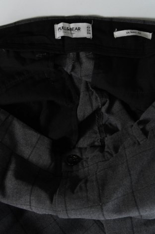 Pantaloni de bărbați Pull&Bear, Mărime M, Culoare Gri, Preț 33,39 Lei
