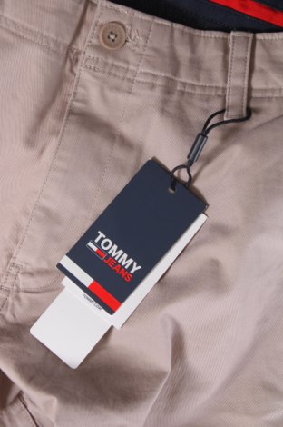 Pánské kalhoty  Tommy Jeans, Velikost S, Barva Šedá, Cena  1 599,00 Kč