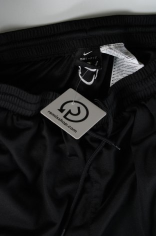 Herren Sporthose Nike, Größe L, Farbe Schwarz, Preis 28,53 €