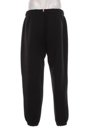 Pantaloni trening de bărbați Tommy Hilfiger, Mărime L, Culoare Negru, Preț 654,61 Lei