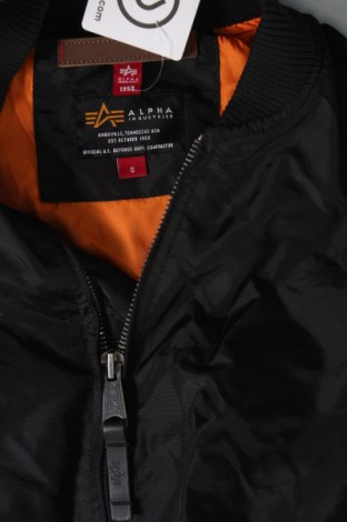 Pánská bunda  Alpha Industries, Velikost S, Barva Černá, Cena  1 895,00 Kč