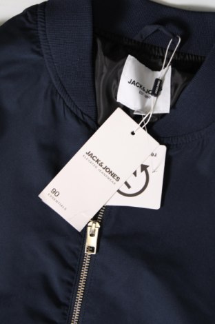 Ανδρικό μπουφάν Jack & Jones, Μέγεθος XL, Χρώμα Μπλέ, Τιμή 20,99 €