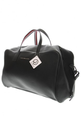 Пътна чанта Tommy Hilfiger, Цвят Черен, Цена 203,32 лв.