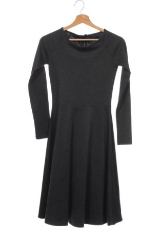 Kleid, Größe XS, Farbe Grau, Preis 8,90 €
