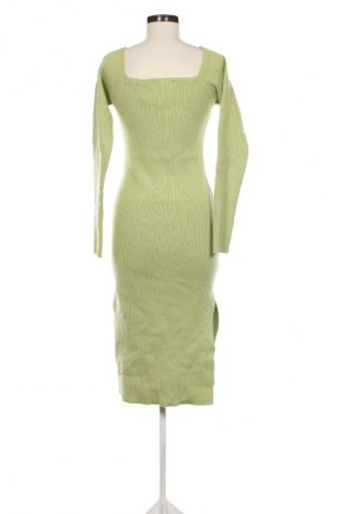 Kleid, Größe M, Farbe Grün, Preis € 11,10