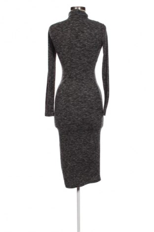 Kleid, Größe S, Farbe Grau, Preis € 6,49