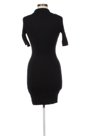 Rochie Abercrombie & Fitch, Mărime M, Culoare Negru, Preț 269,74 Lei