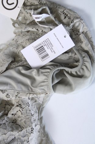 Kleid About You, Größe S, Farbe Grün, Preis € 26,37