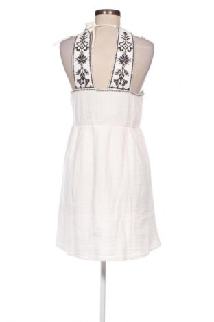 Φόρεμα About You, Μέγεθος M, Χρώμα Λευκό, Τιμή 31,96 €