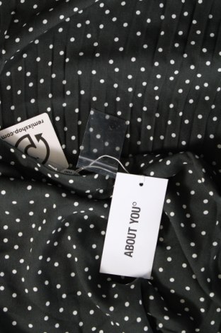 Kleid About You, Größe M, Farbe Grün, Preis 23,81 €