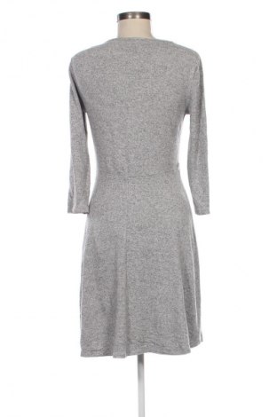 Kleid About You, Größe M, Farbe Grau, Preis € 4,99