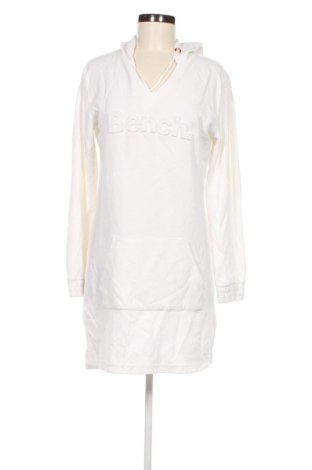 Kleid Bench, Größe S, Farbe Weiß, Preis 33,40 €