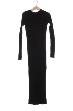Φόρεμα Bershka, Μέγεθος XS, Χρώμα Μαύρο, Τιμή 7,99 €