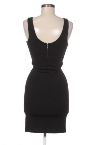 Φόρεμα Bershka, Μέγεθος XS, Χρώμα Μαύρο, Τιμή 9,87 €
