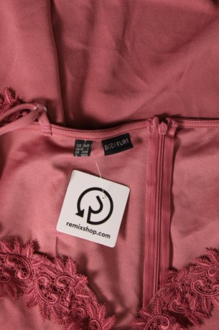 Kleid Body Flirt, Größe XL, Farbe Rosa, Preis 40,36 €