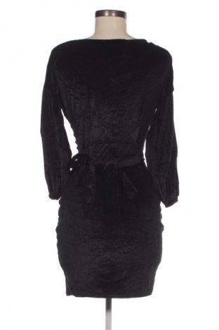 Kleid Boohoo, Größe S, Farbe Schwarz, Preis 5,49 €