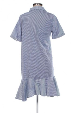 Kleid Defacto, Größe M, Farbe Mehrfarbig, Preis 11,50 €