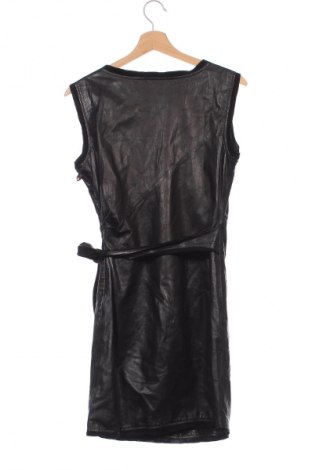 Рокля Diane Von Furstenberg, Размер S, Цвят Черен, Цена 190,30 лв.
