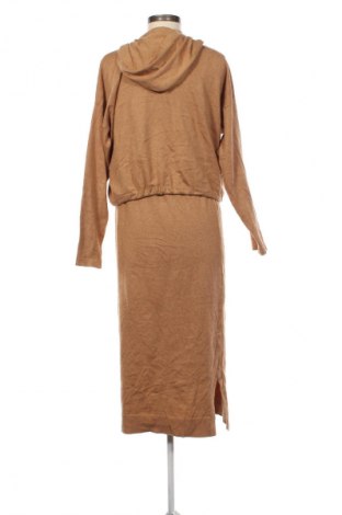 Φόρεμα Edc By Esprit, Μέγεθος S, Χρώμα  Μπέζ, Τιμή 16,92 €
