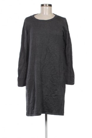 Kleid Edc By Esprit, Größe L, Farbe Grau, Preis 33,40 €