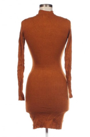 Šaty  Even&Odd, Velikost M, Barva Oranžová, Cena  185,00 Kč