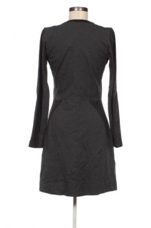 Kleid Fairly, Größe M, Farbe Grau, Preis 19,99 €