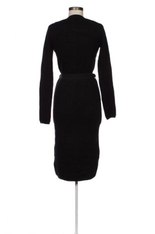 Kleid Guess, Größe M, Farbe Schwarz, Preis € 41,72