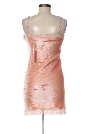Φόρεμα Guess, Μέγεθος S, Χρώμα Ρόζ , Τιμή 116,91 €