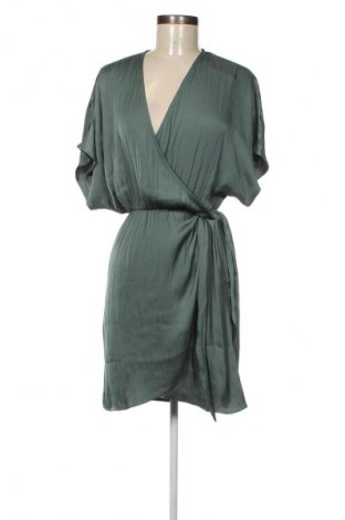 Kleid Guido Maria Kretschmer for About You, Größe XS, Farbe Grün, Preis 22,27 €