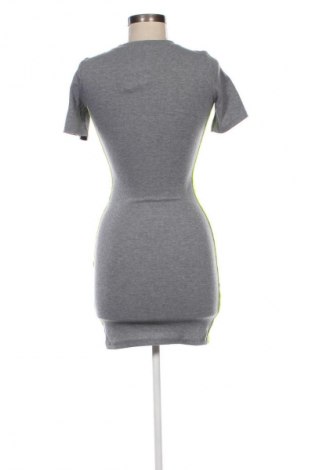 Kleid H&M Divided, Größe XS, Farbe Grau, Preis € 5,49