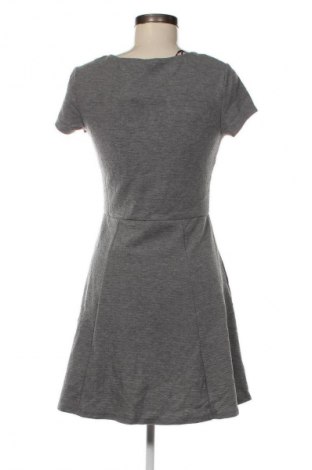 Kleid H&M Divided, Größe M, Farbe Grau, Preis 5,49 €