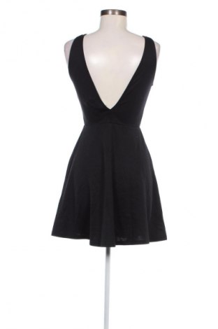 Kleid H&M Divided, Größe S, Farbe Schwarz, Preis € 5,49