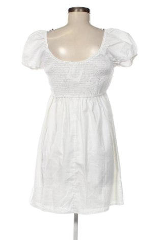Kleid Hollister, Größe M, Farbe Weiß, Preis 22,27 €