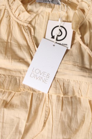 Φόρεμα LOVE&DIVINE, Μέγεθος M, Χρώμα  Μπέζ, Τιμή 53,01 €