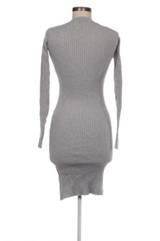 Kleid Mc Lorene, Größe M, Farbe Grau, Preis € 11,10