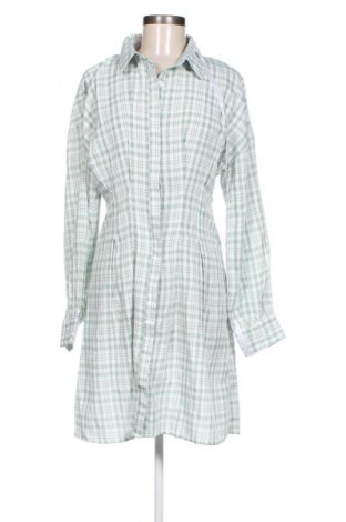 Kleid Missguided, Größe M, Farbe Grün, Preis 23,71 €