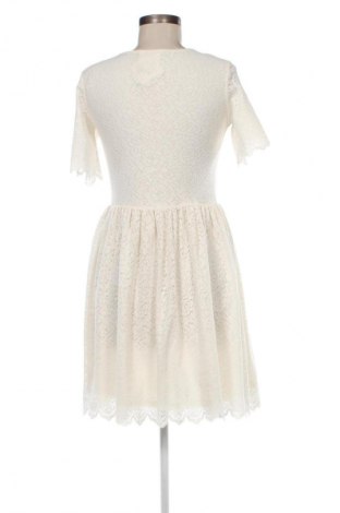 Kleid Monki, Größe S, Farbe Ecru, Preis 10,33 €