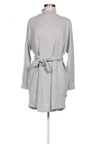 Kleid Noisy May, Größe L, Farbe Grau, Preis € 14,23
