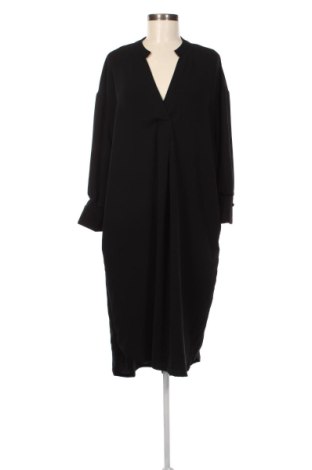 Šaty  Peppercorn, Velikost XL, Barva Černá, Cena  939,00 Kč