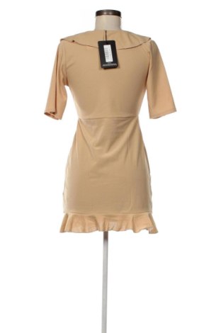 Kleid Pretty Little Thing, Größe M, Farbe Beige, Preis 10,20 €