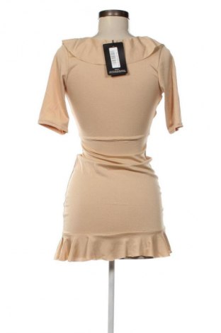 Kleid Pretty Little Thing, Größe XXS, Farbe Beige, Preis 9,48 €